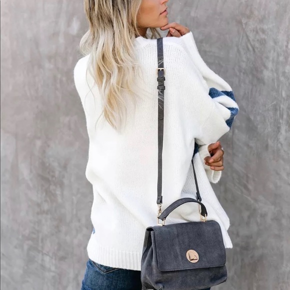 GRACEY’S // Color Block Oversized Pullover Sweater - Picture 8 of 11